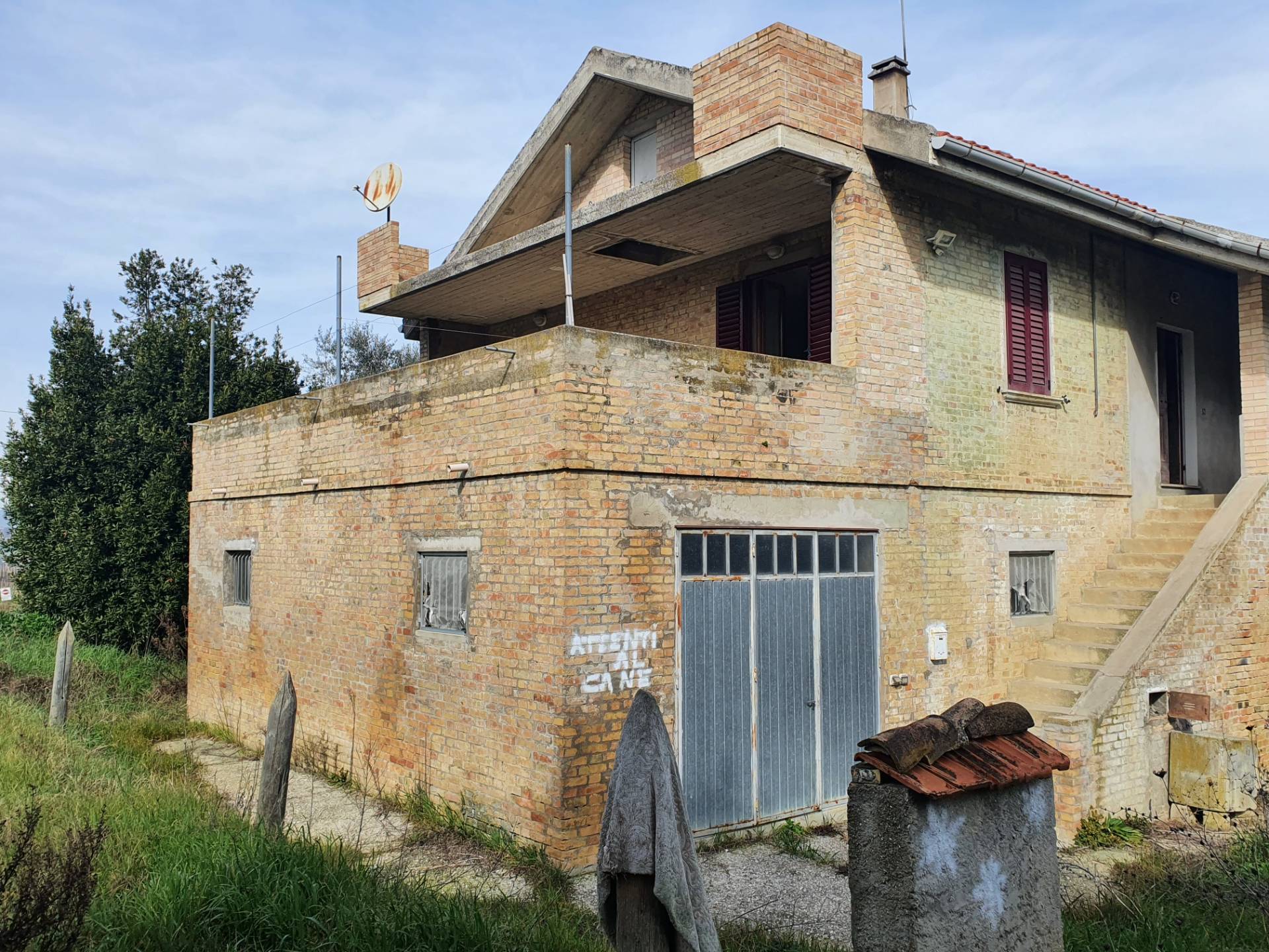 /api/file/public/263560/22814