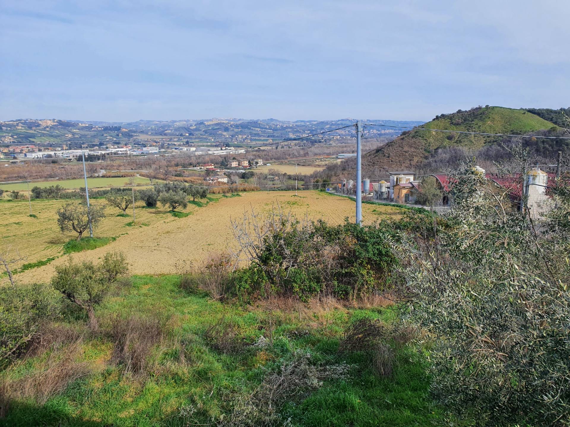 /api/file/public/263560/22816