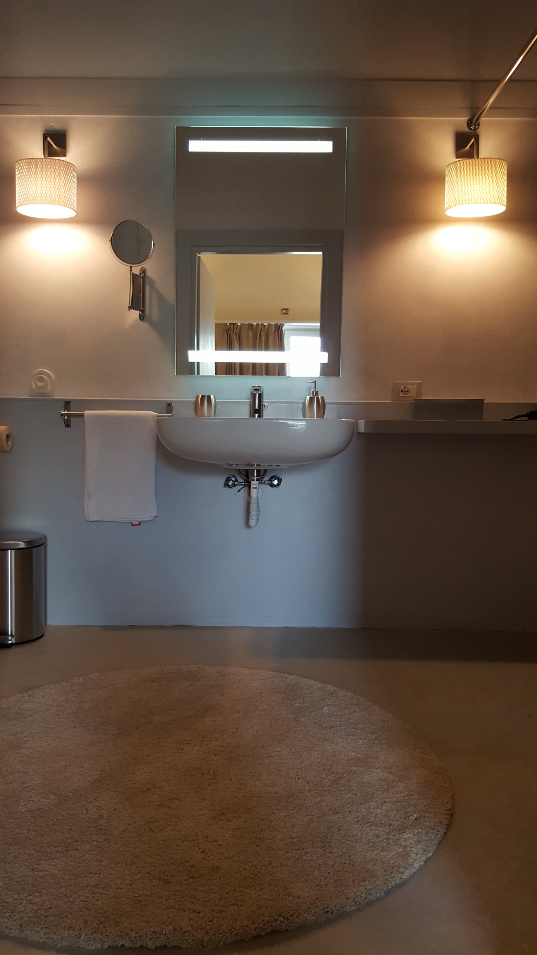 /api/file/public/264294/25304