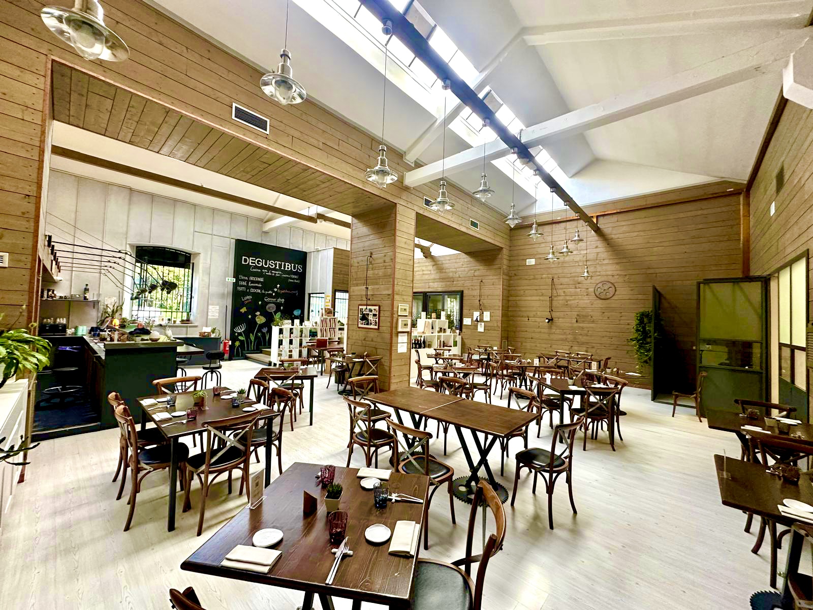 /api/file/public/264826/30802