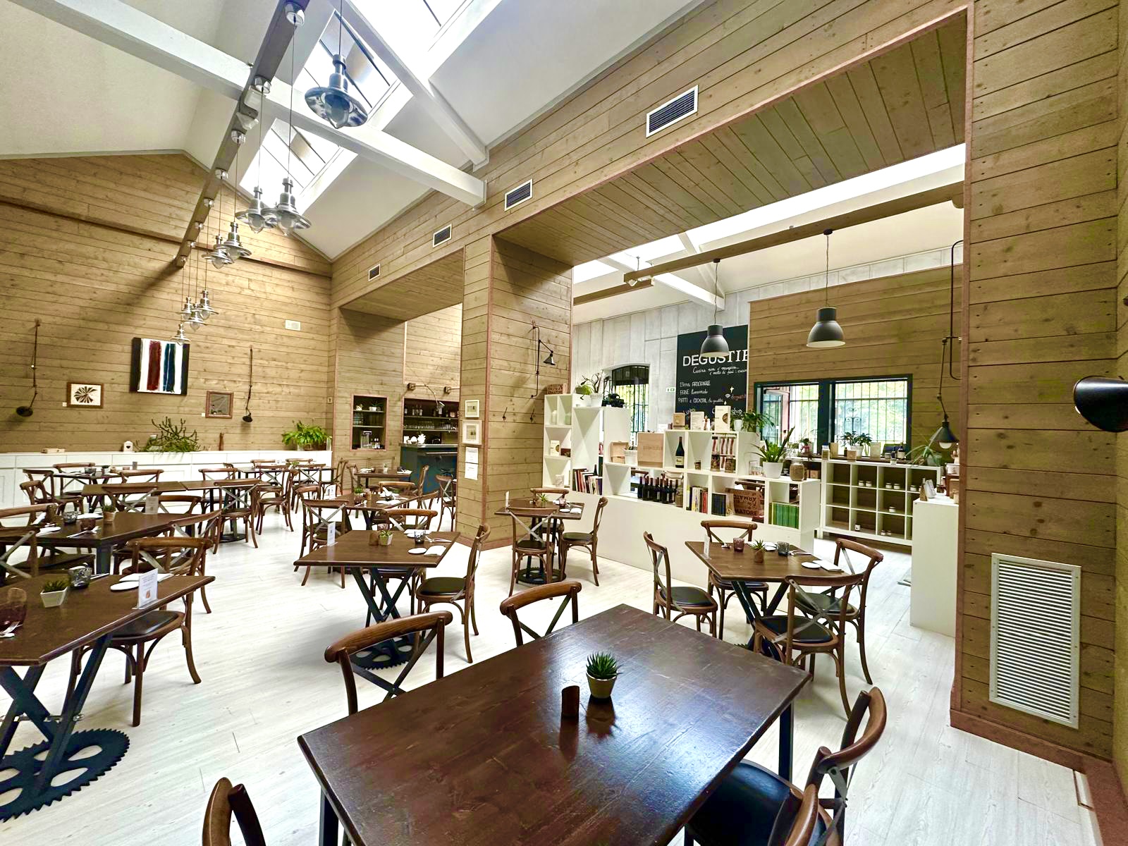 /api/file/public/264826/30803