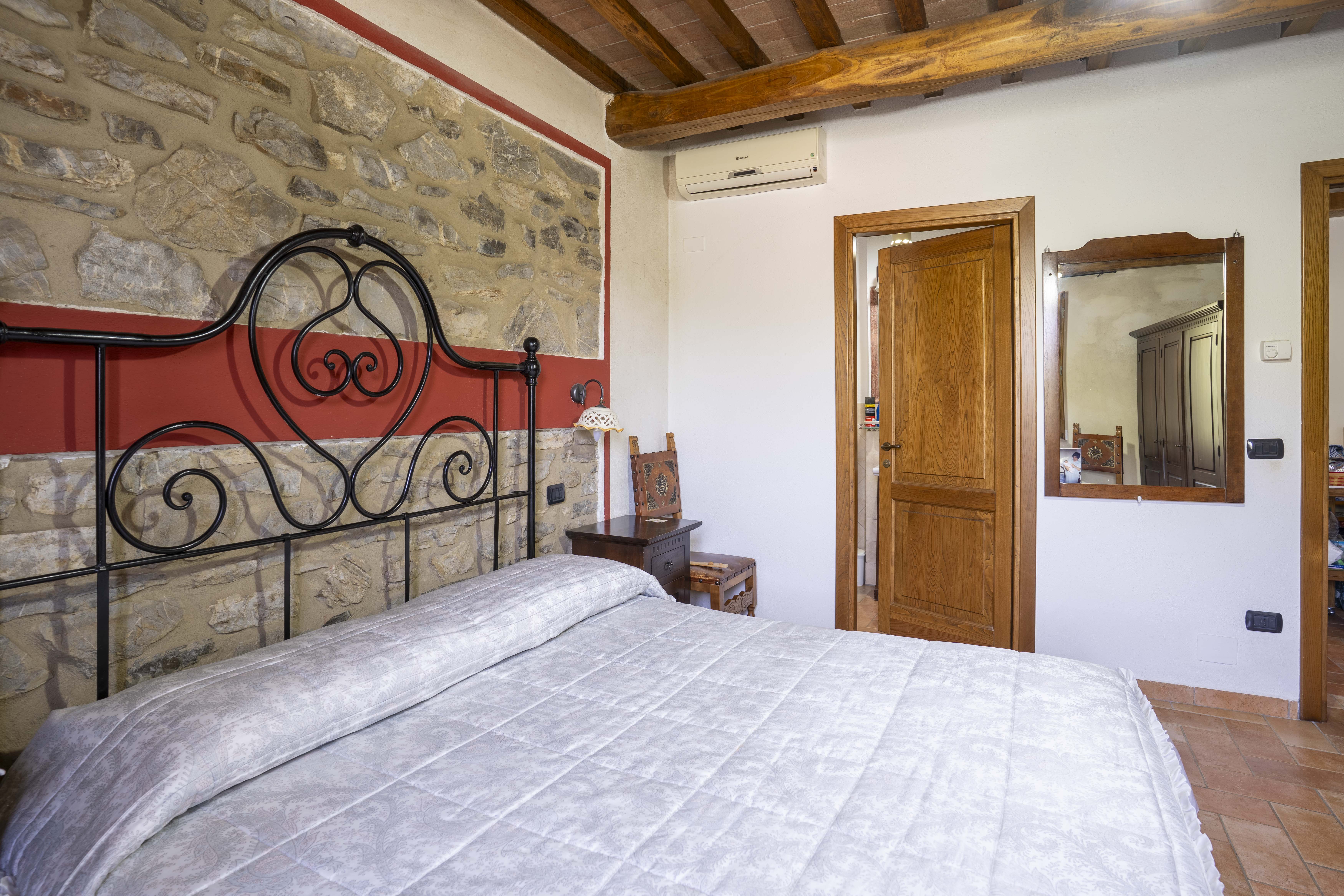 /api/file/public/264921/27898