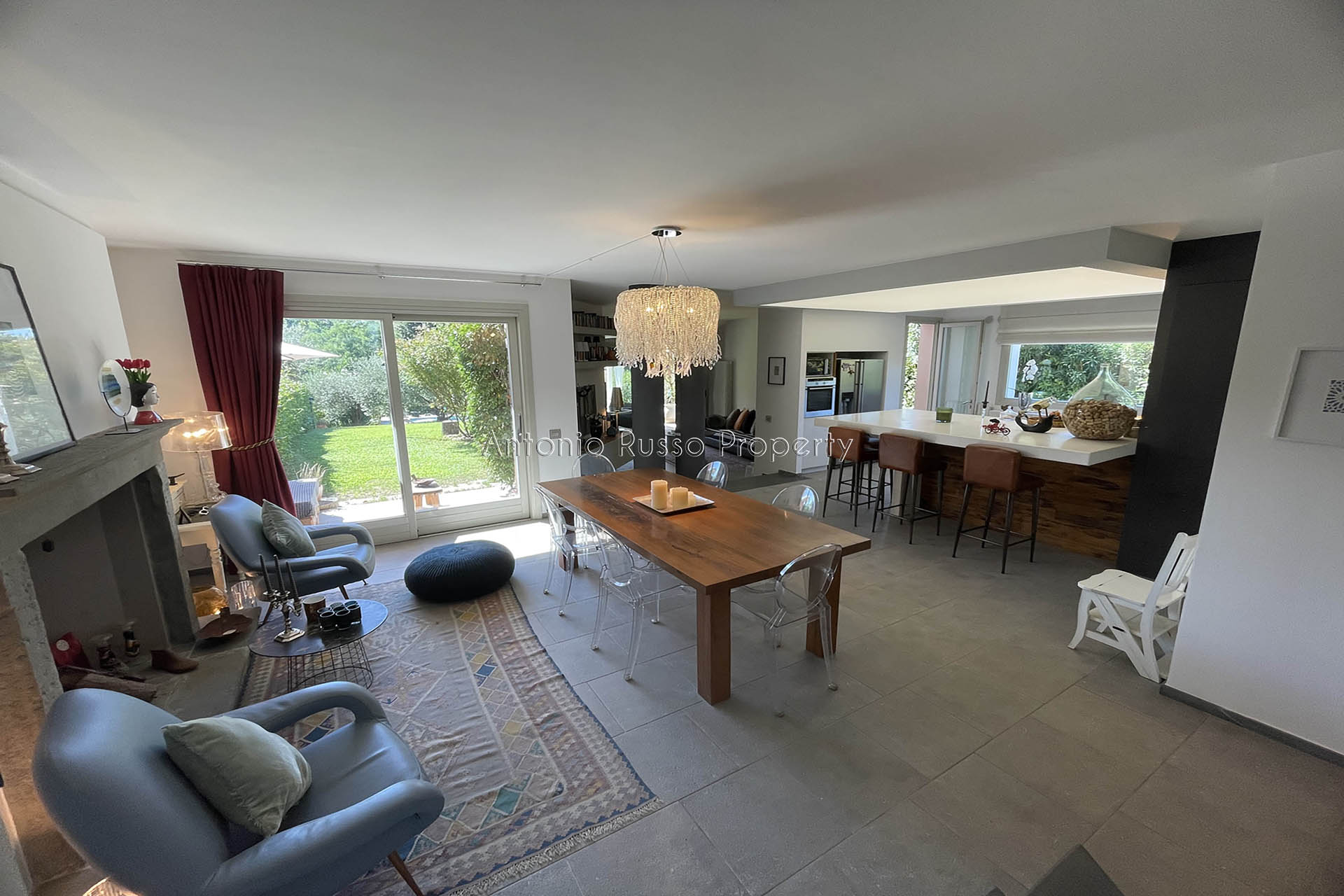 /api/file/public/264924/27943