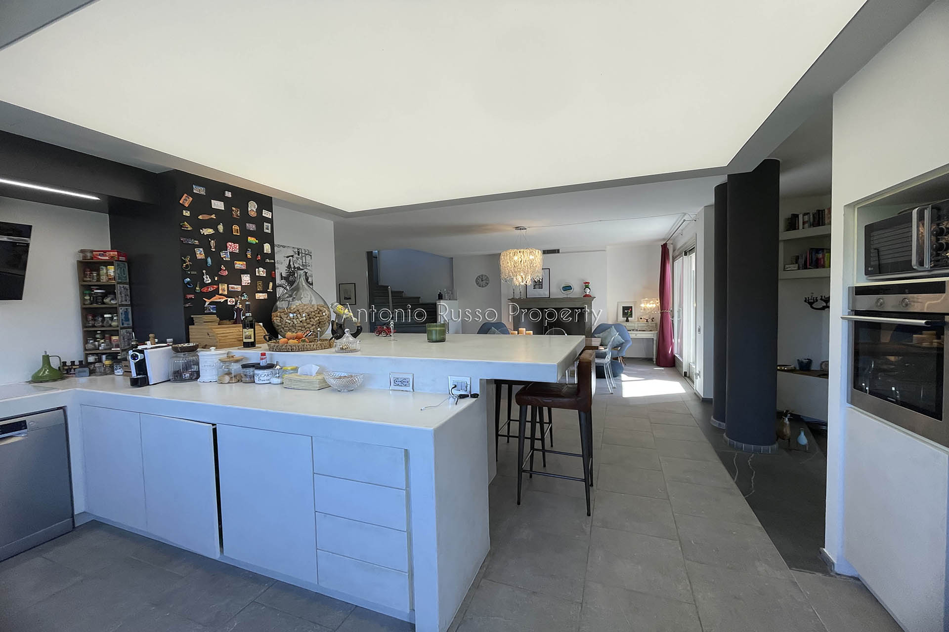 /api/file/public/264924/27945