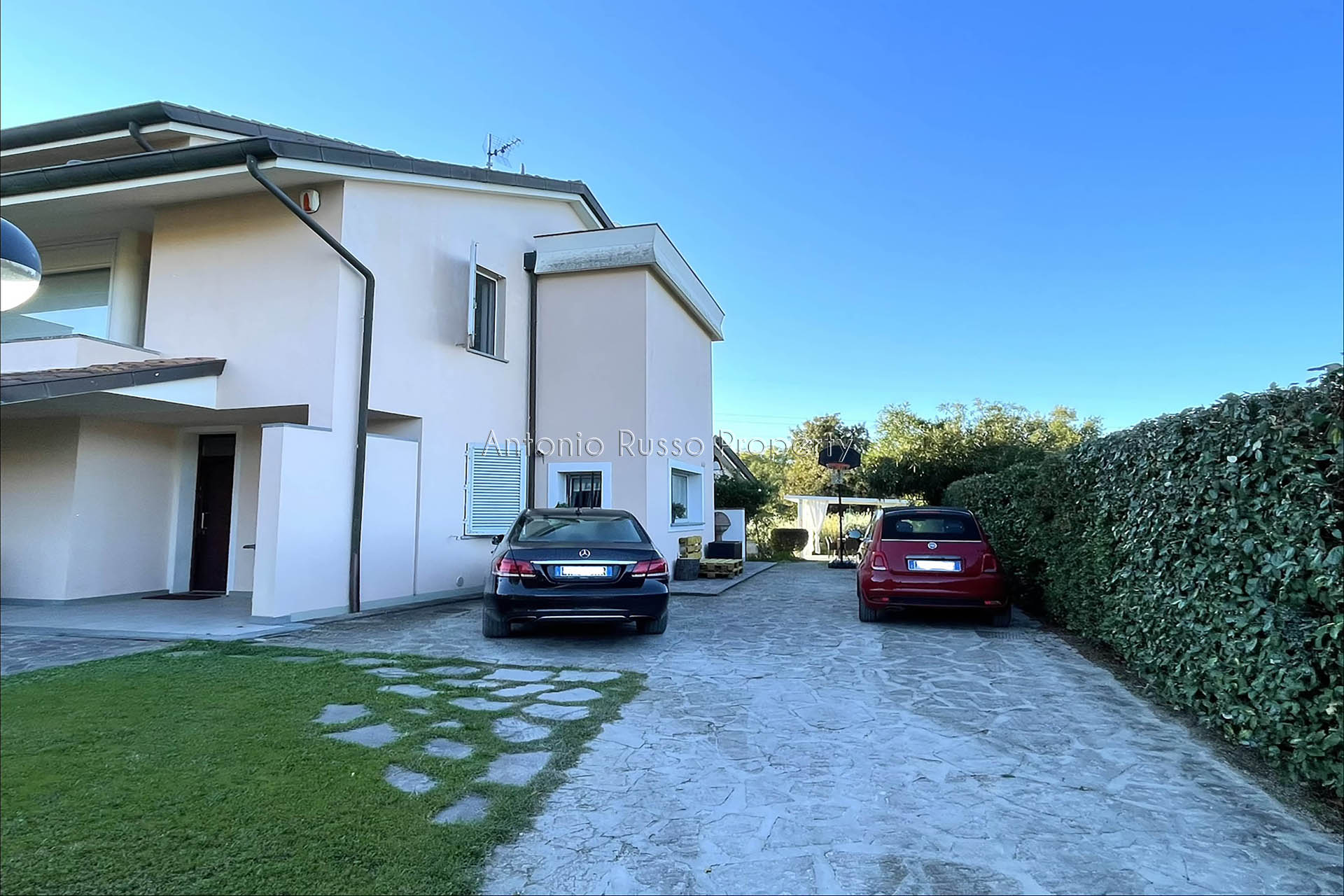 /api/file/public/264924/27959