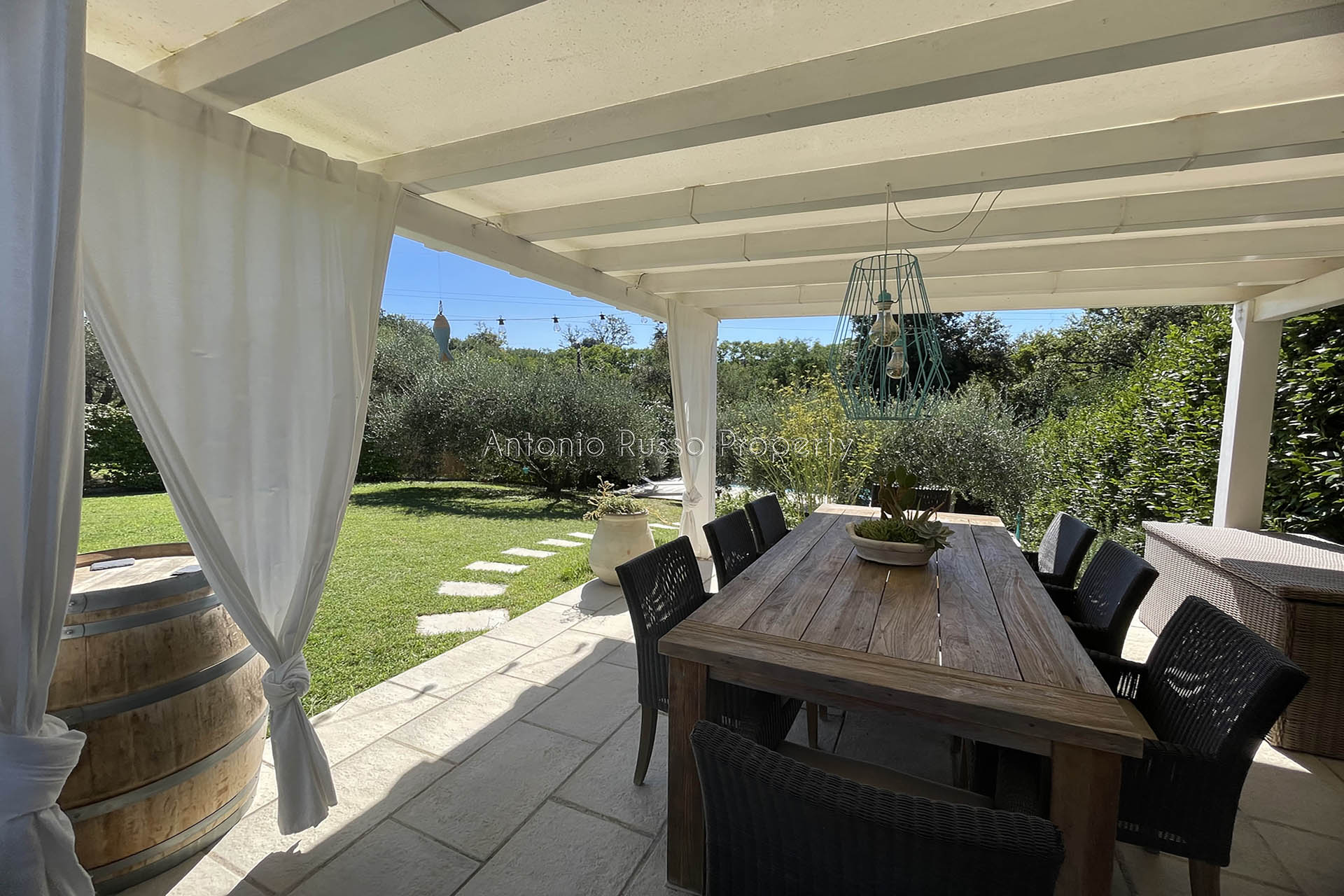 /api/file/public/264924/27967