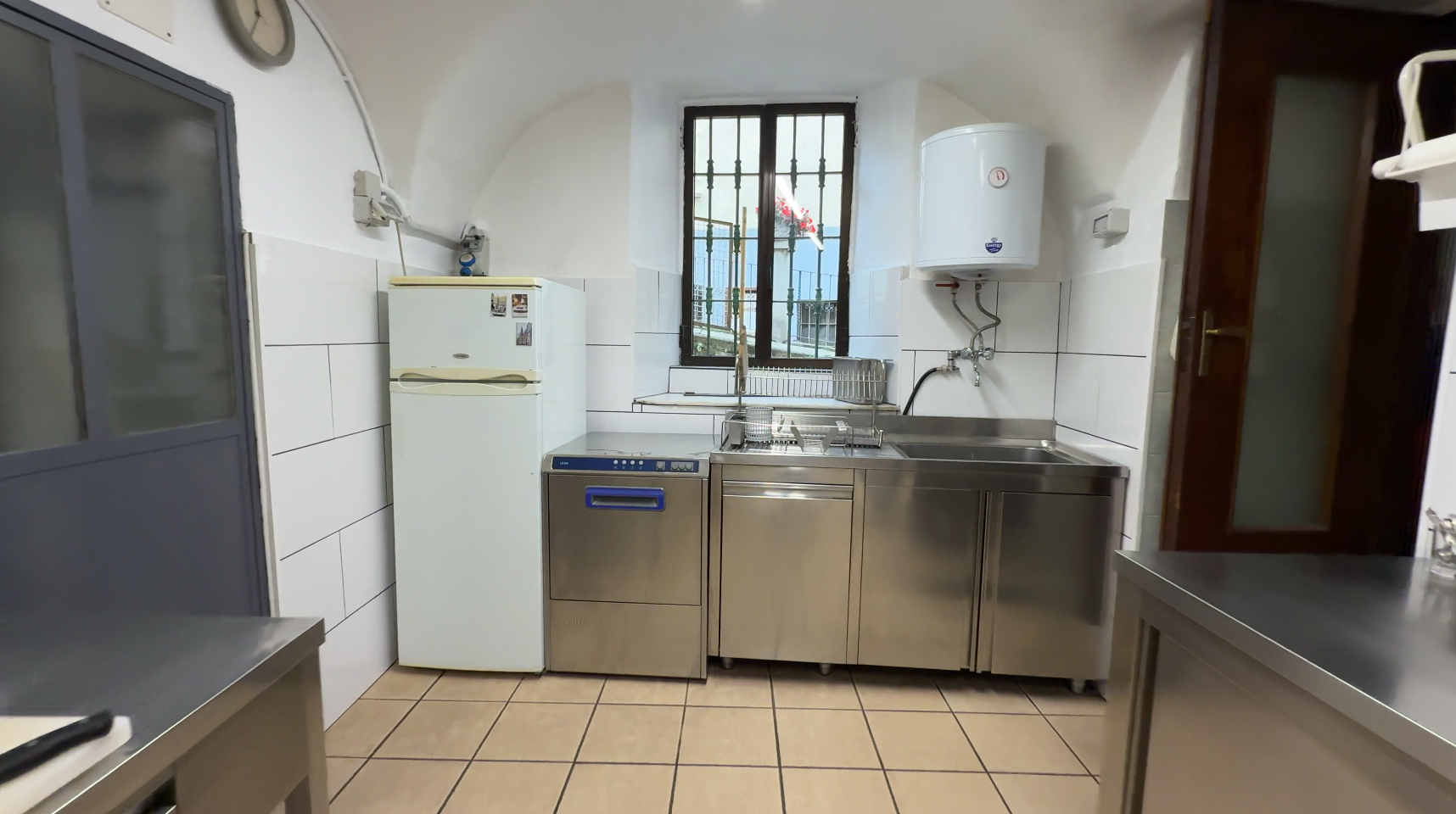 /api/file/public/264955/28067