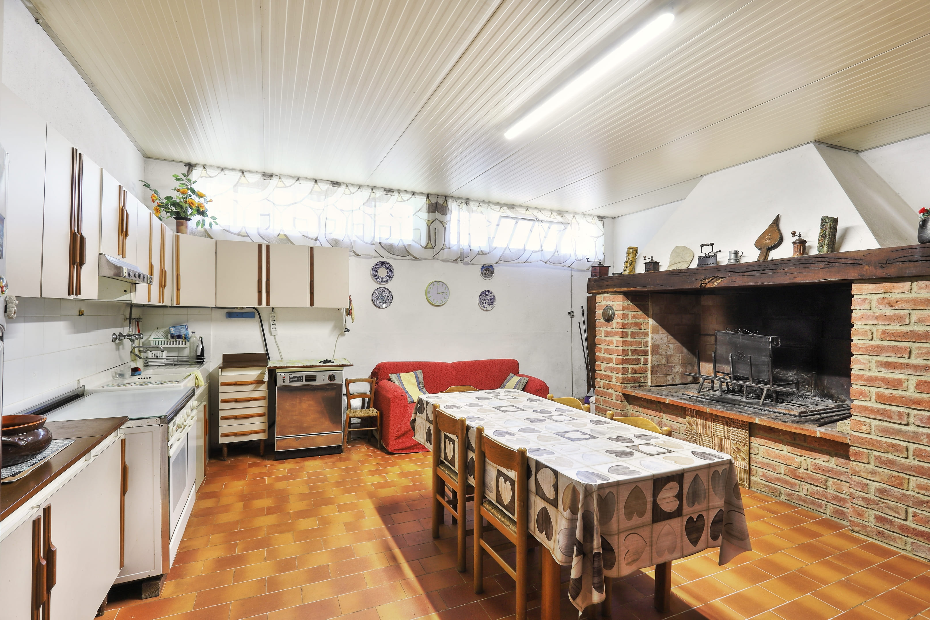 /api/file/public/265180/29501