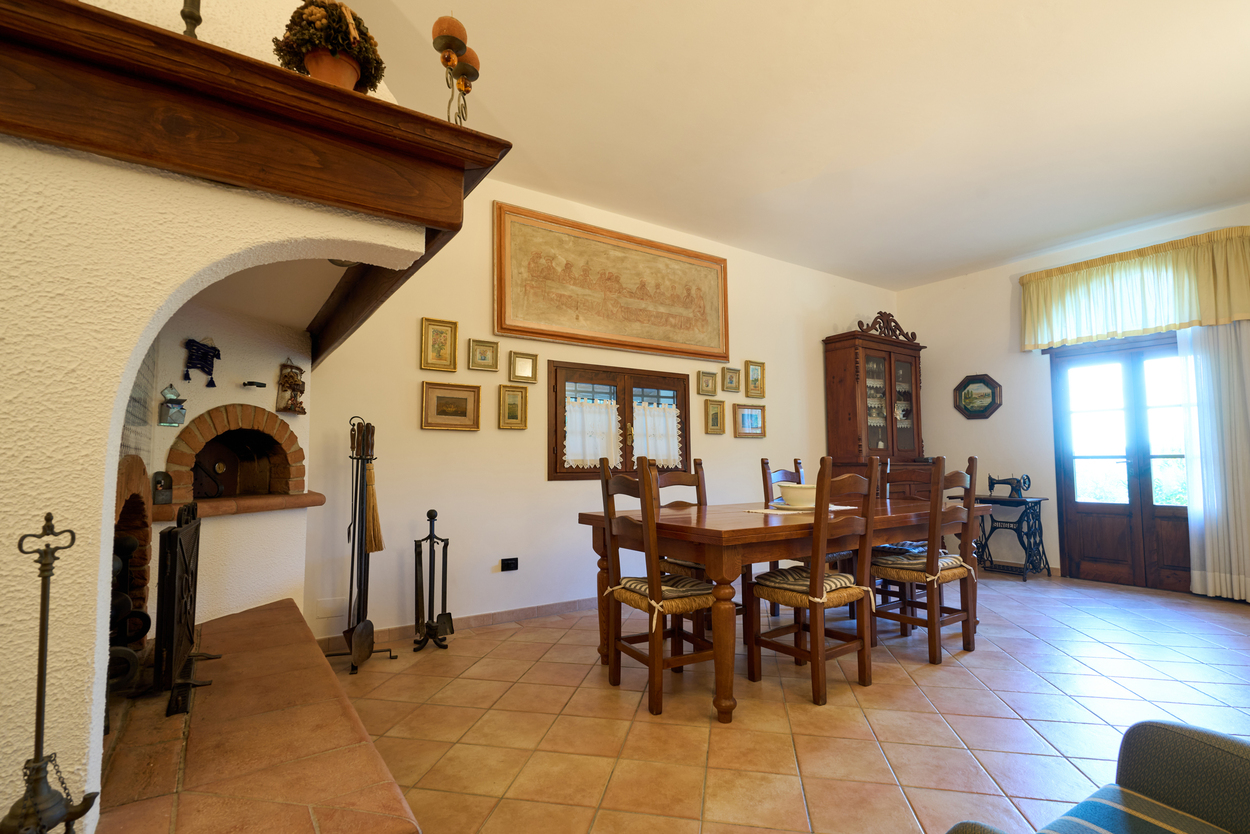 /api/file/public/265345/30670