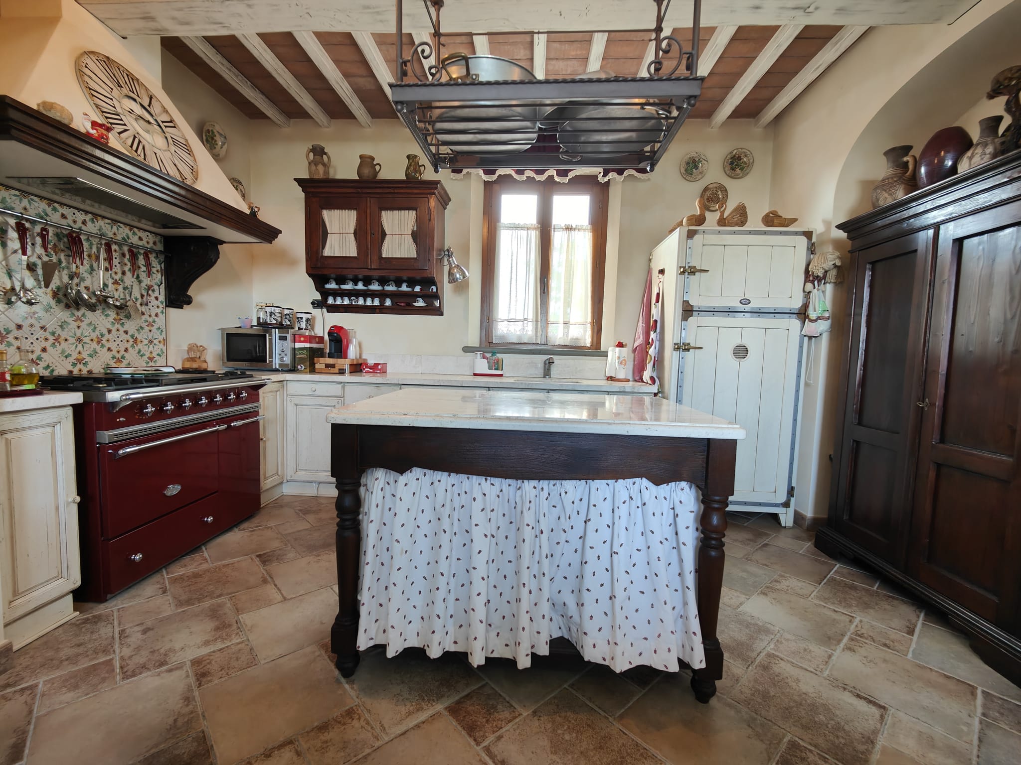 /api/file/public/265376/30887