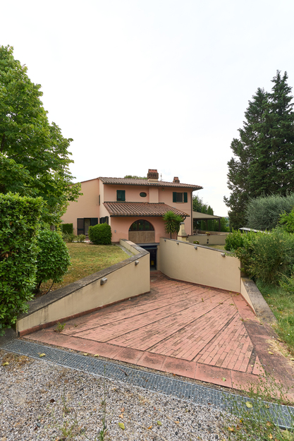 /api/file/public/265377/30912