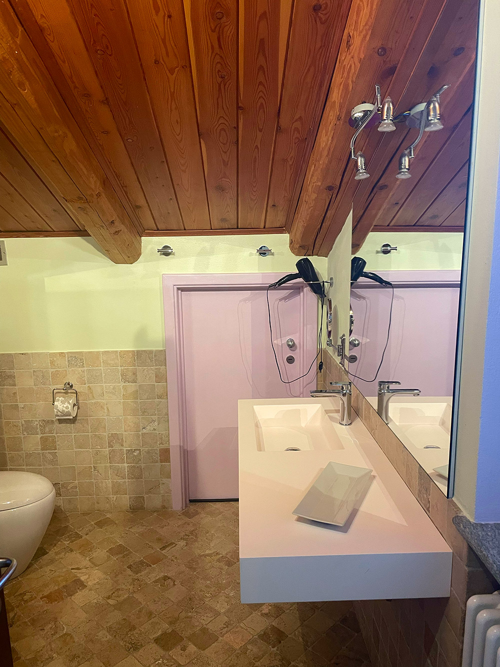 /api/file/public/265458/31526