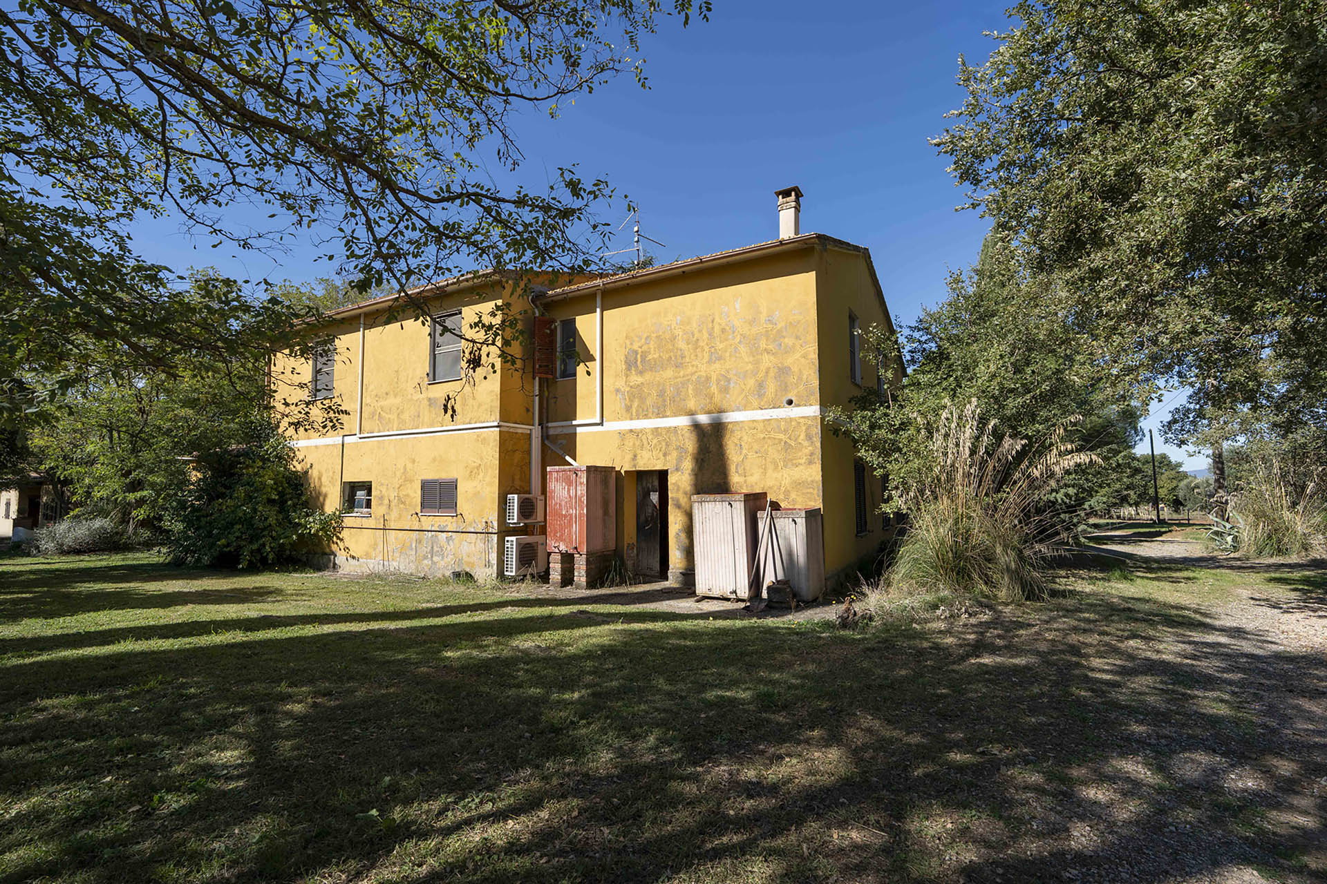 /api/file/public/265560/32002