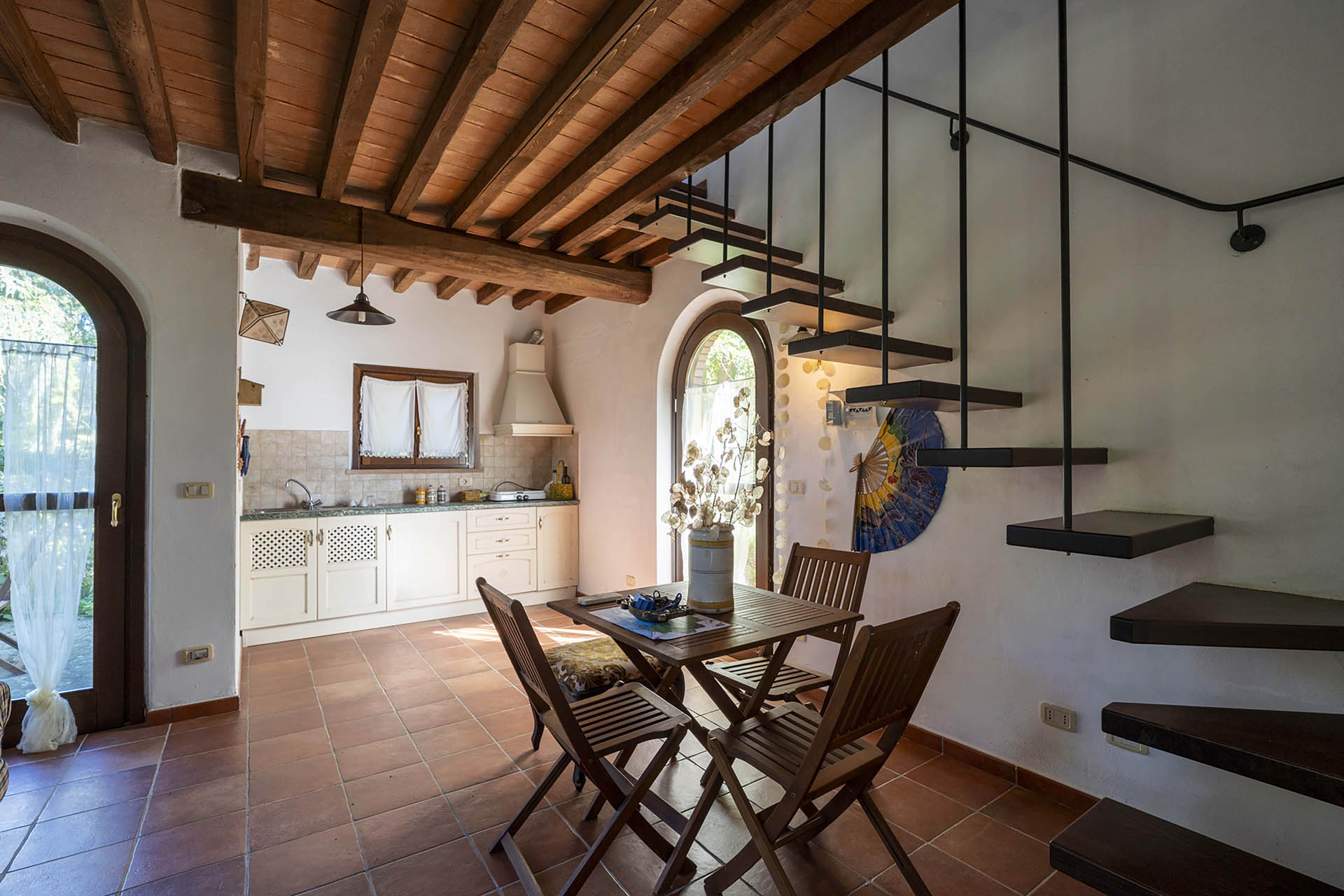 /api/file/public/265560/32013