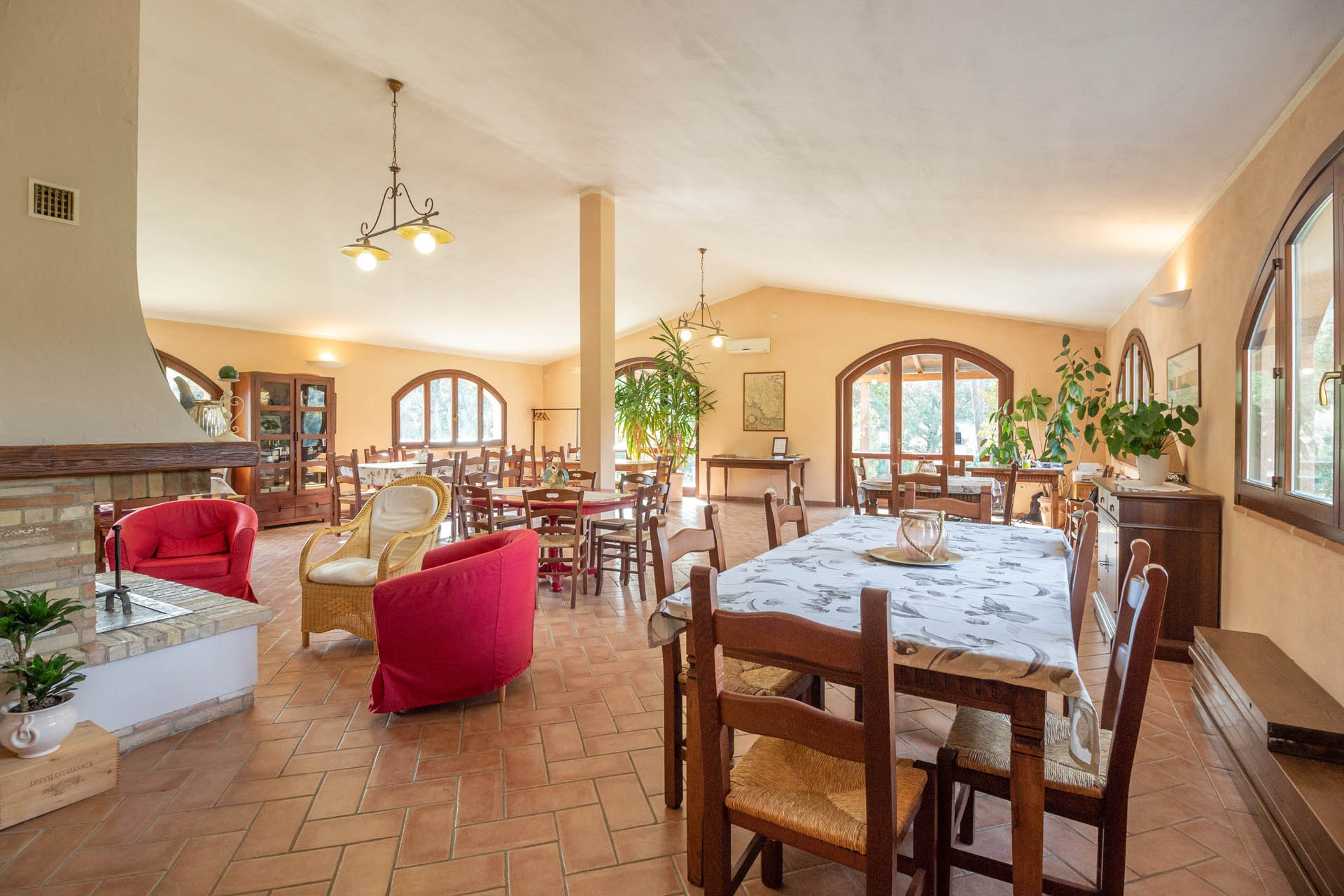 /api/file/public/265561/32044