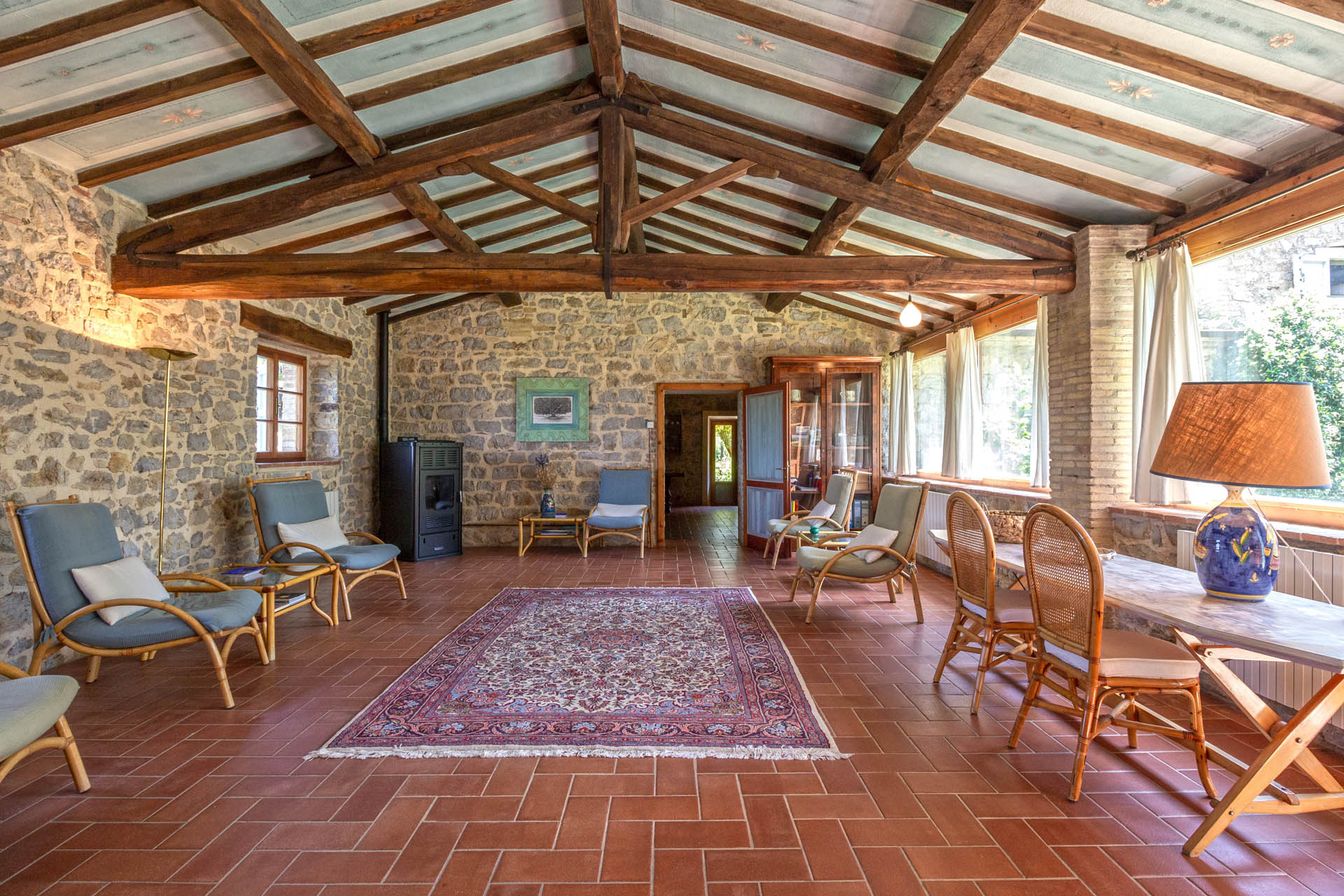 /api/file/public/265564/32317