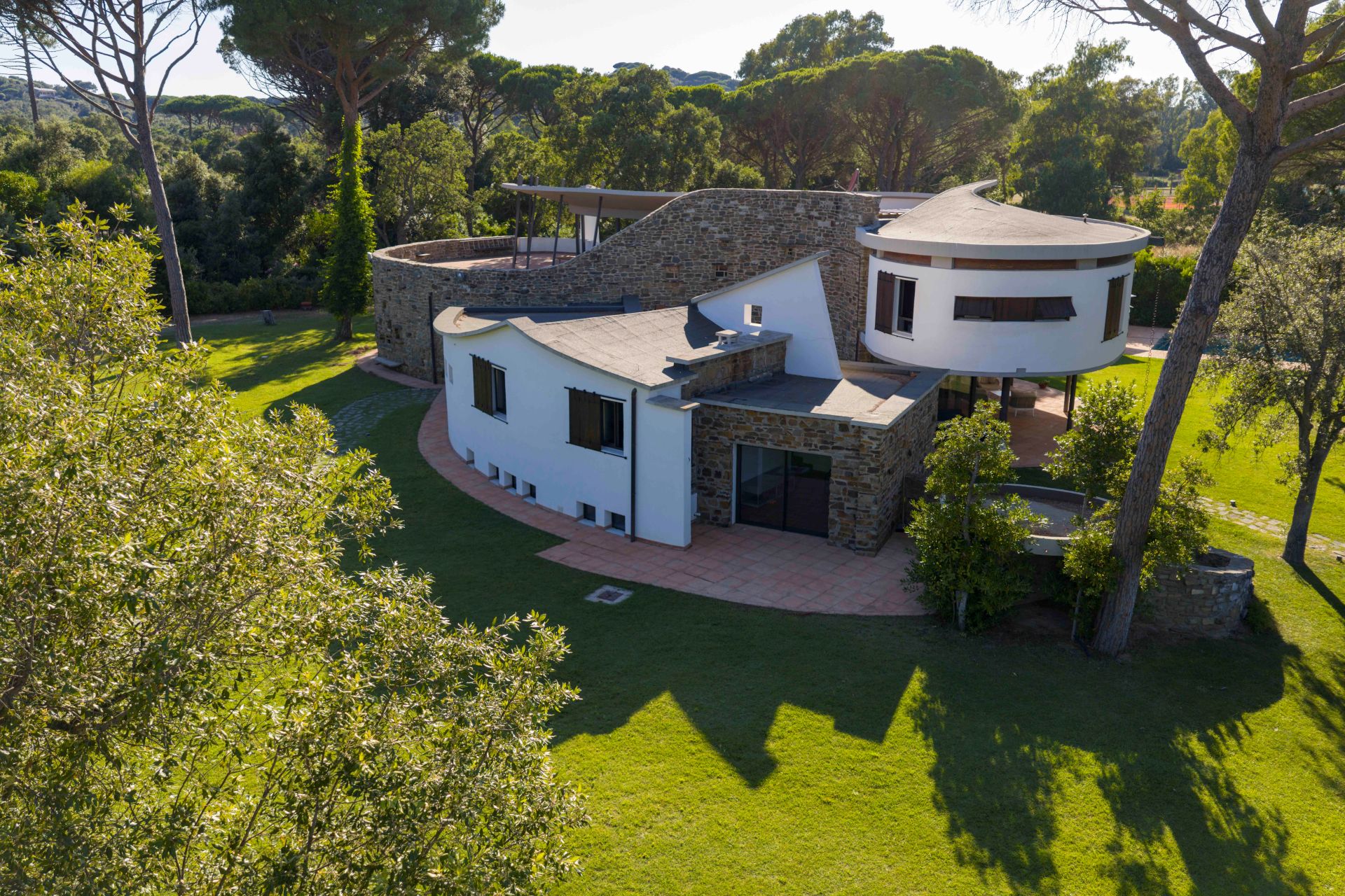 /api/file/public/265565/32143