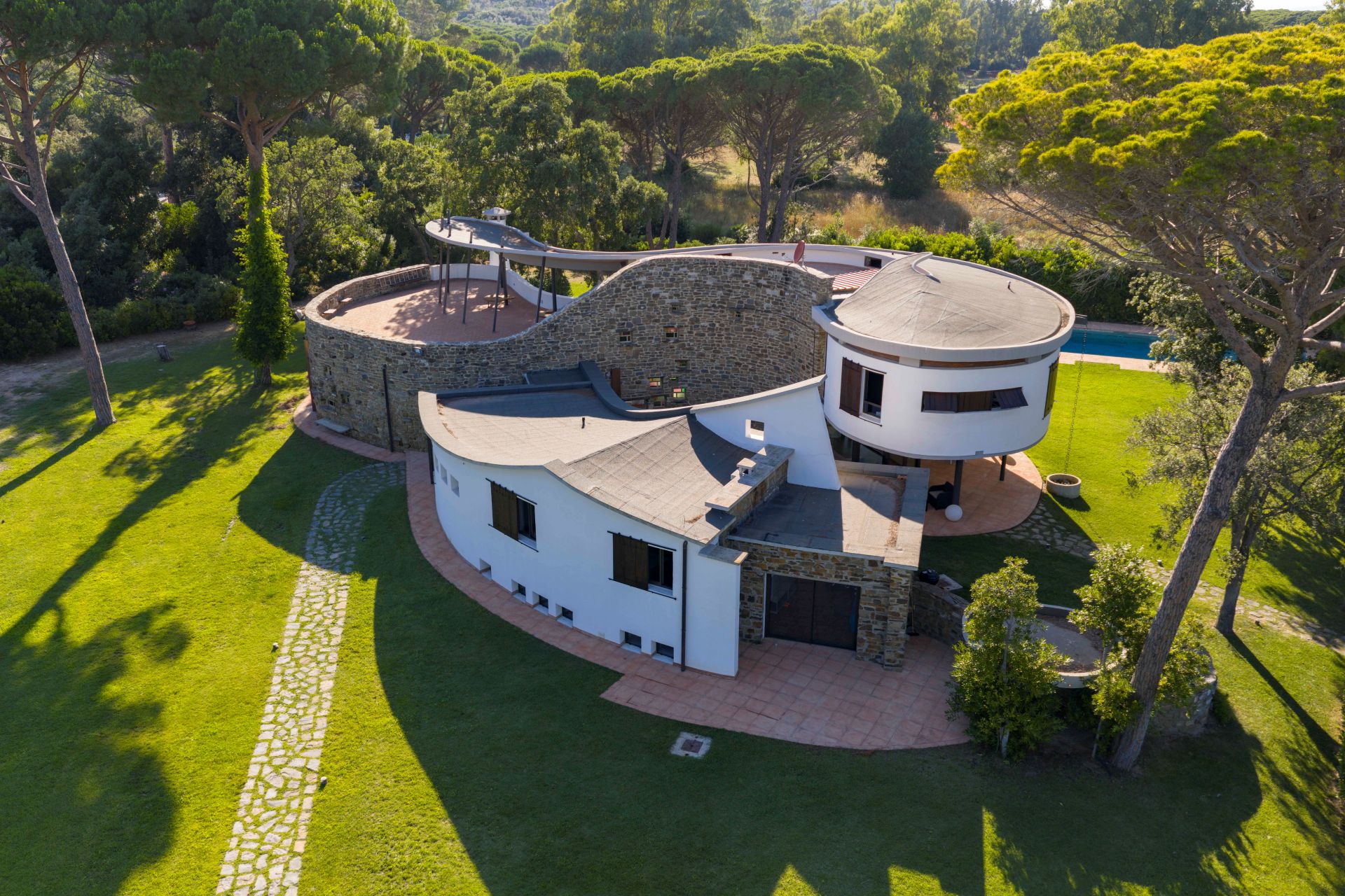 /api/file/public/265565/32145