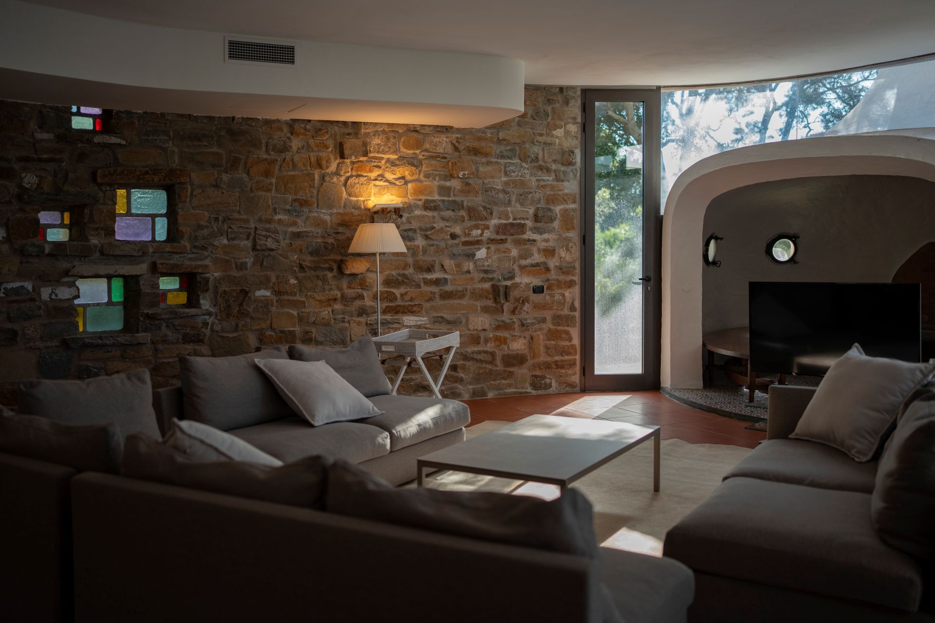 /api/file/public/265565/32149