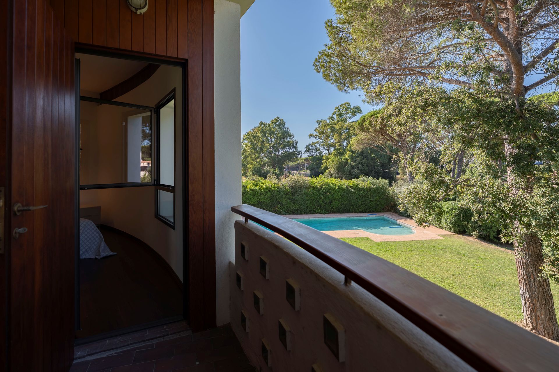 /api/file/public/265565/32165