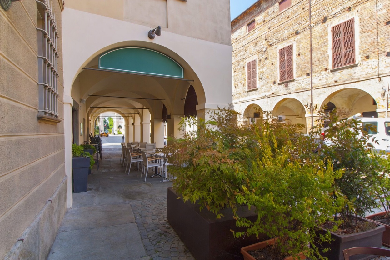 /api/file/public/265610/32357